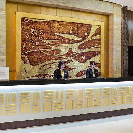 Crowne Plaza Yantai Sea View By Ihg Hotell Exteriör bild