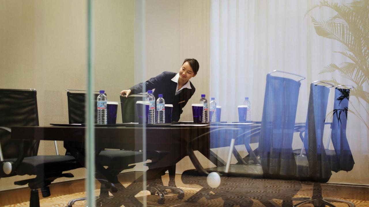 Crowne Plaza Yantai Sea View By Ihg Hotell Exteriör bild