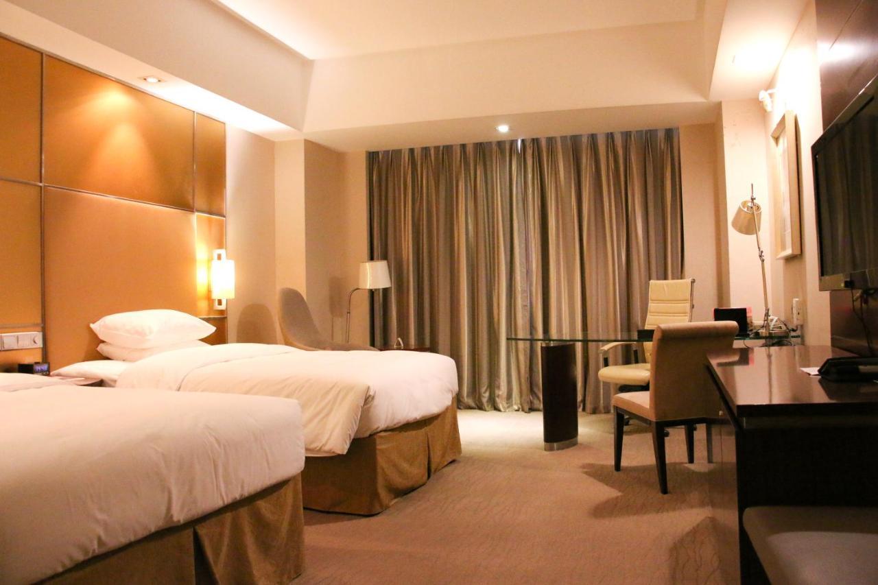 Crowne Plaza Yantai Sea View By Ihg Hotell Exteriör bild