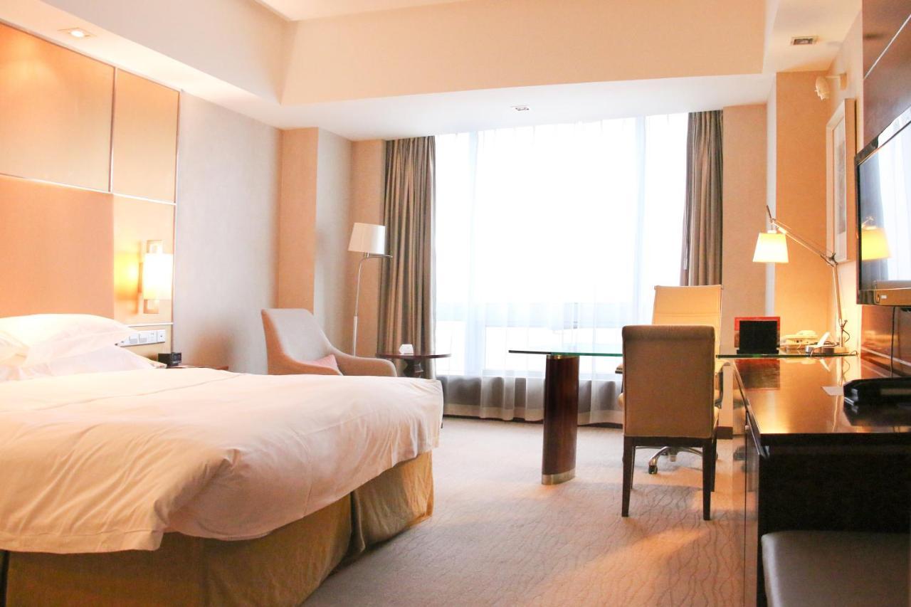 Crowne Plaza Yantai Sea View By Ihg Hotell Exteriör bild