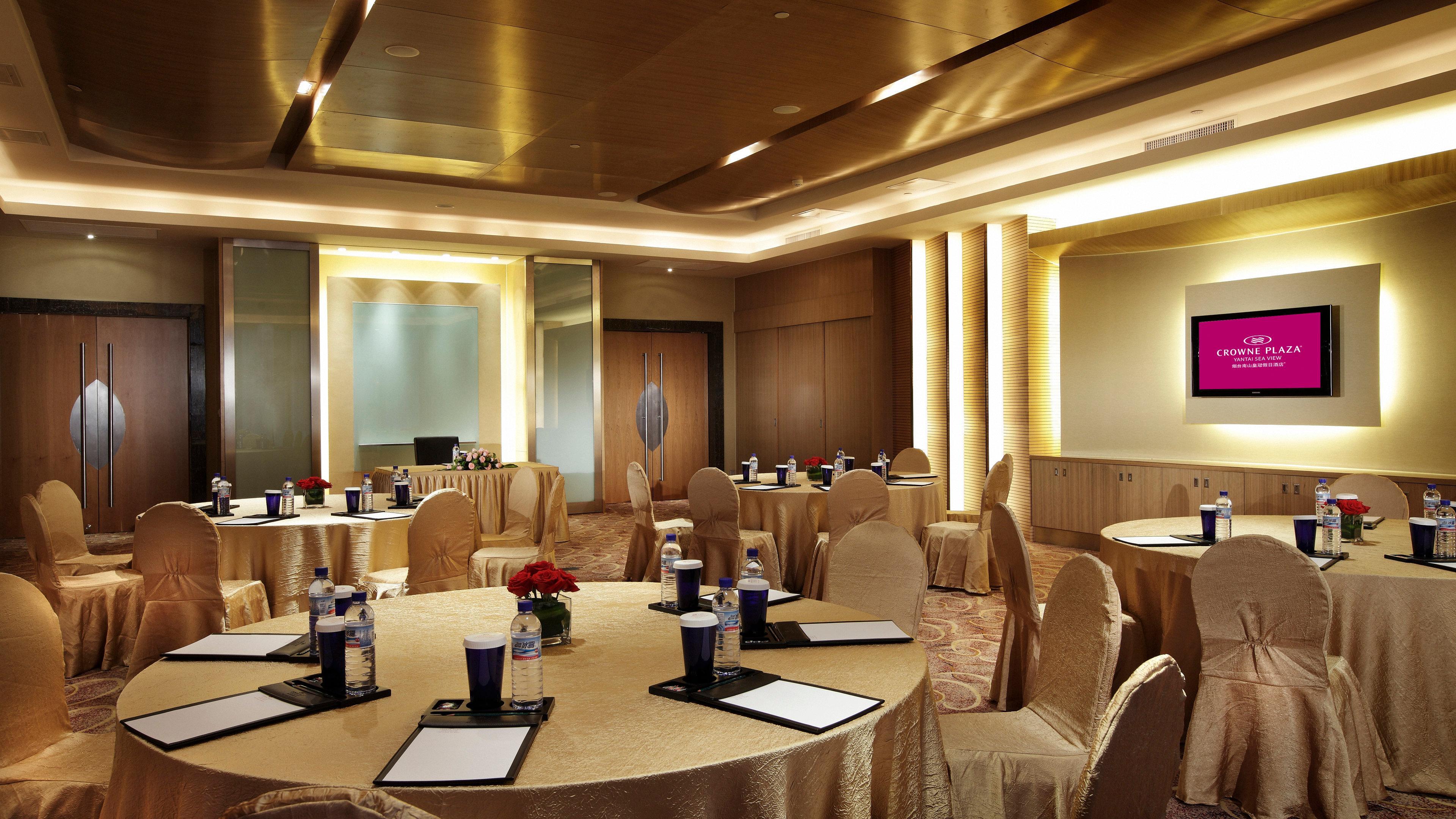 Crowne Plaza Yantai Sea View By Ihg Hotell Exteriör bild