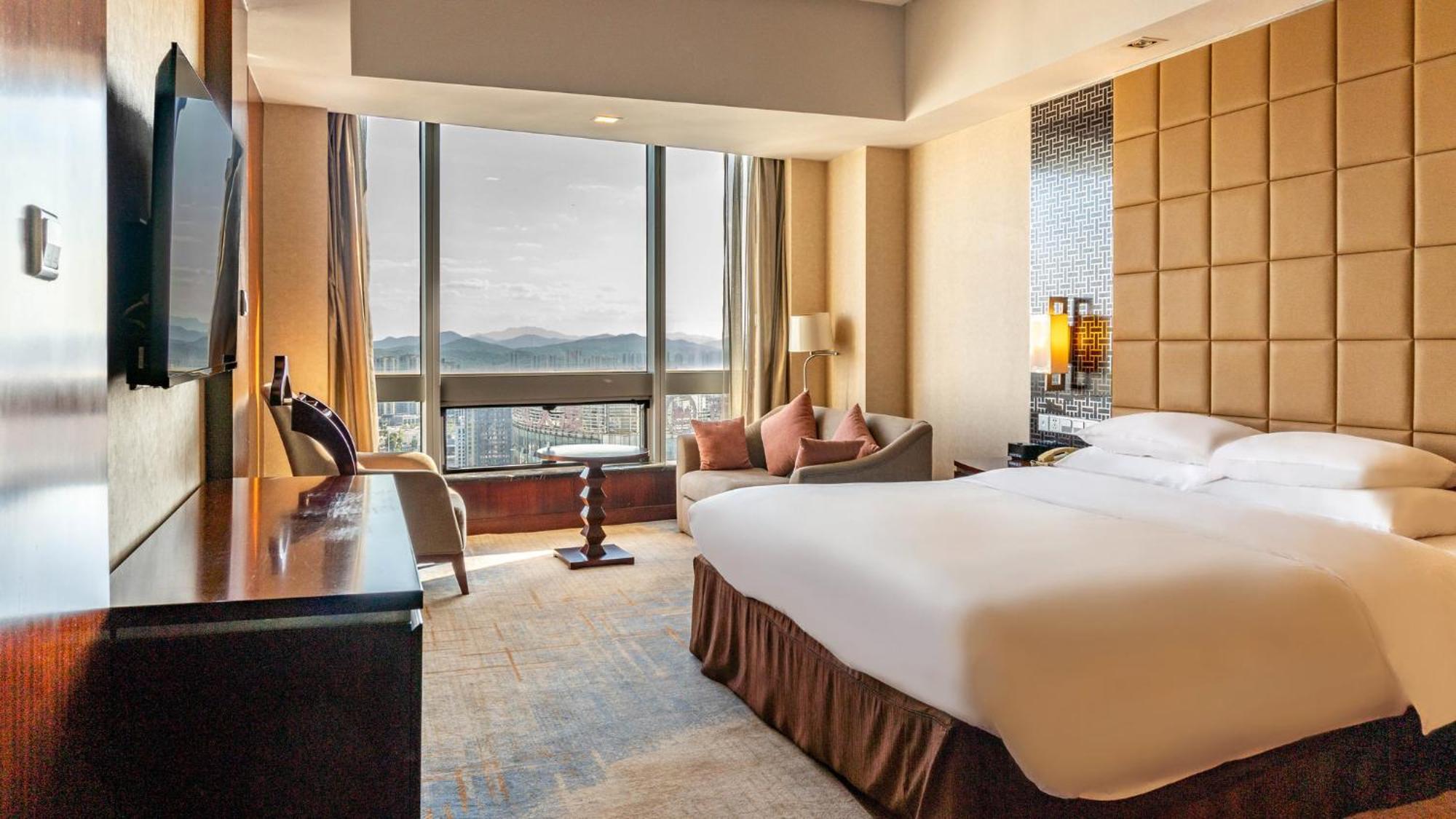 Crowne Plaza Yantai Sea View By Ihg Hotell Exteriör bild