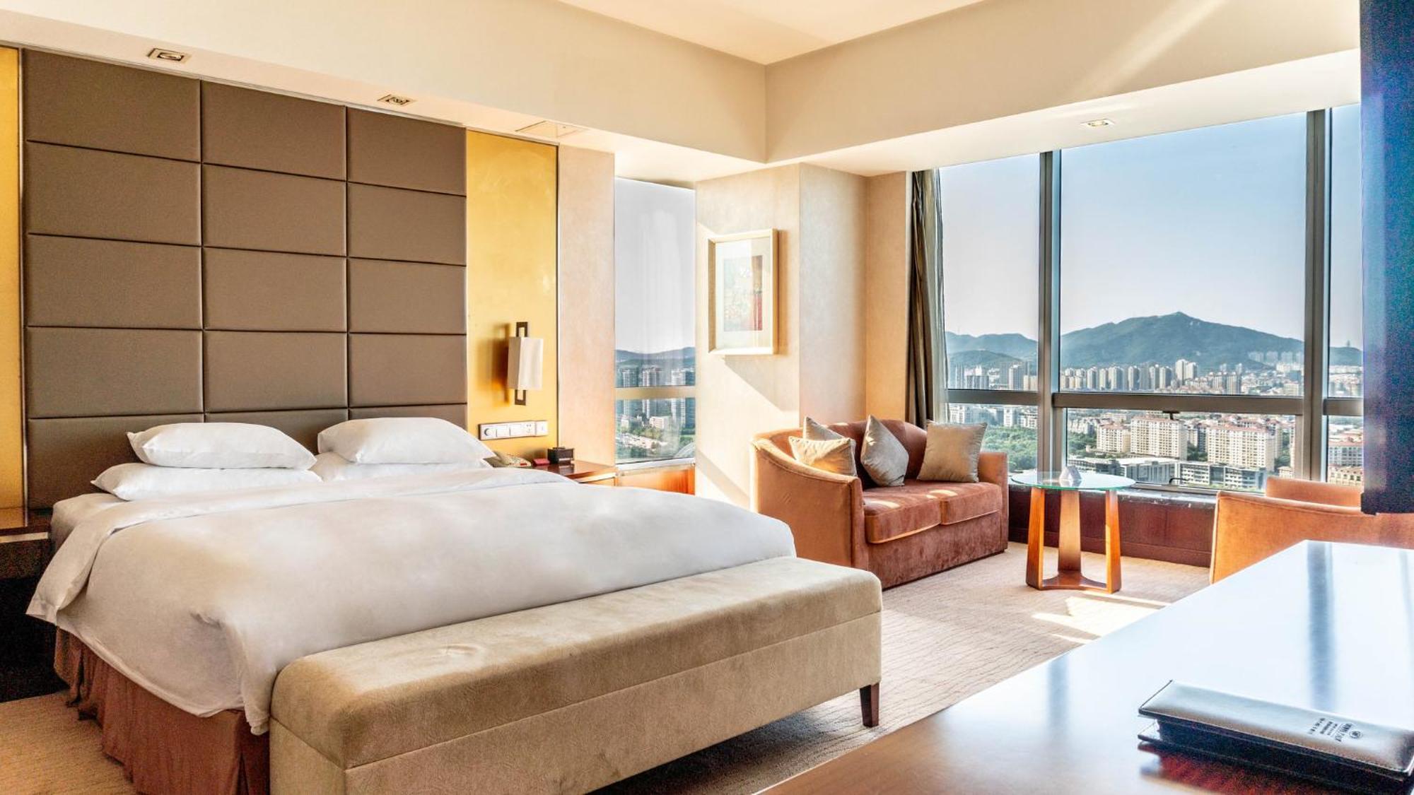 Crowne Plaza Yantai Sea View By Ihg Hotell Exteriör bild